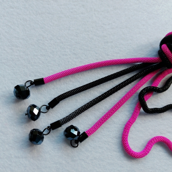 Necklace Pink Fuchsia Black Chain Long Necklace Thick Linked Multi-Tone Strand - Picture 9 of 11